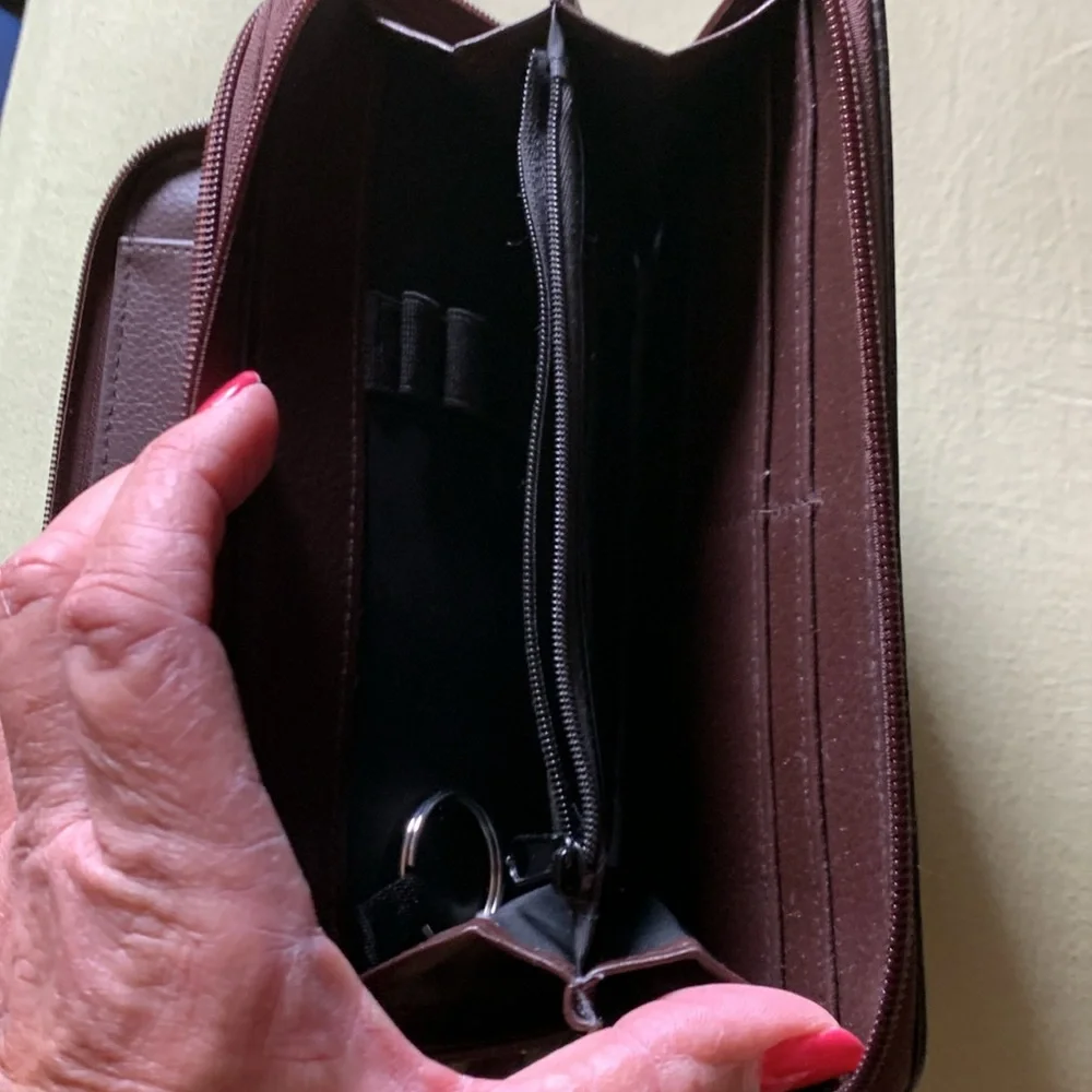 Wallet. ✂️ - Picture 6 of 11